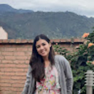 Meet your Posher, Maria alicia